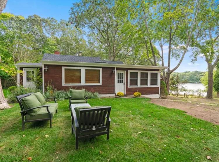 Southampton 2 Bed Waterview Cottage