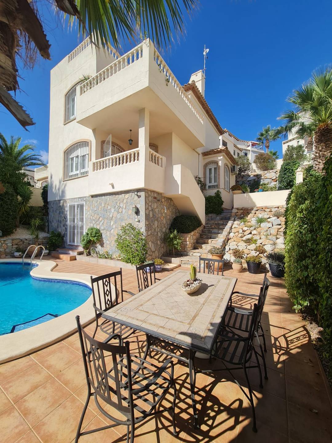 Villa on Las Ramblas Golf with 3 bedrooms and 2,5 bathrooms.