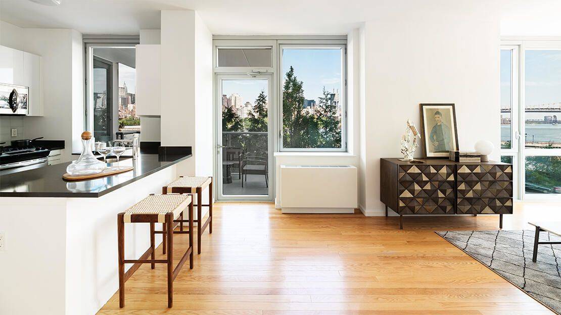 No Fee & 2 Months Free - 2 Bed/1 Bath Apartment in Luxury LIC Building - Modern Finishes & Balcony