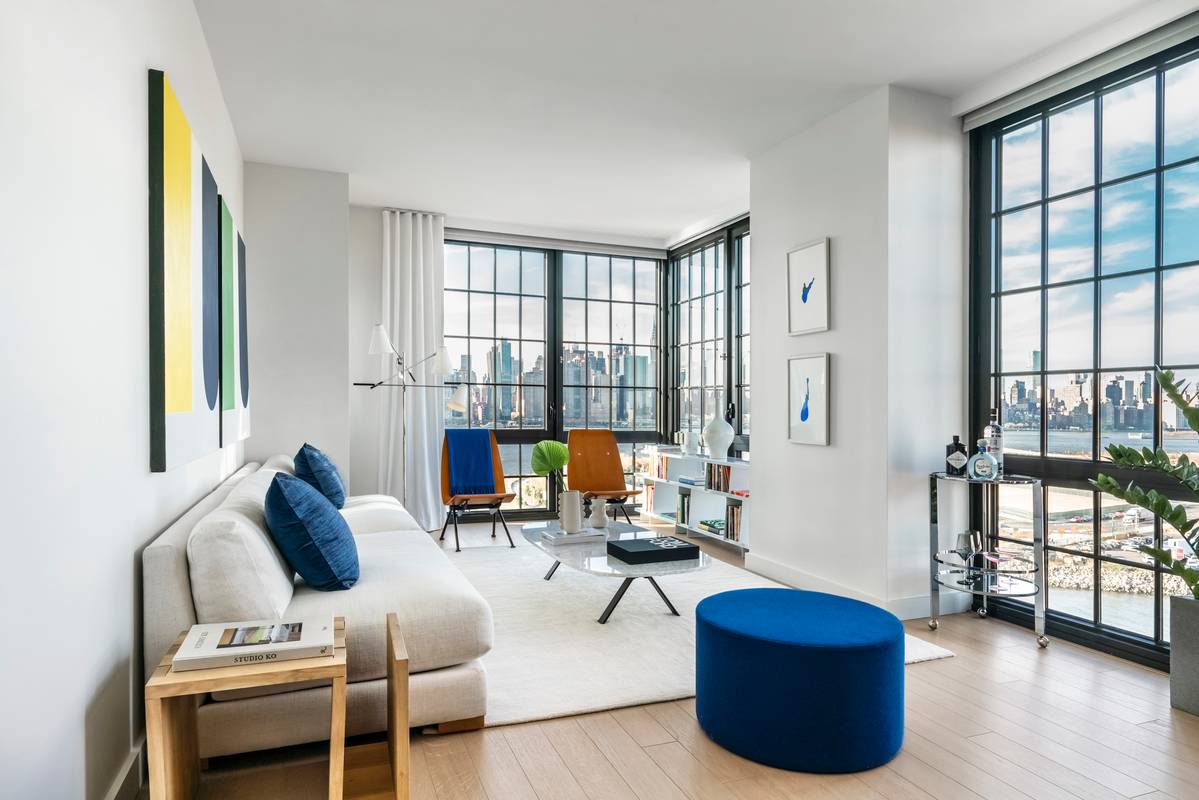 Sun Drenched 2 Bedroom in Green Point, 3 Months Free, No Fee!