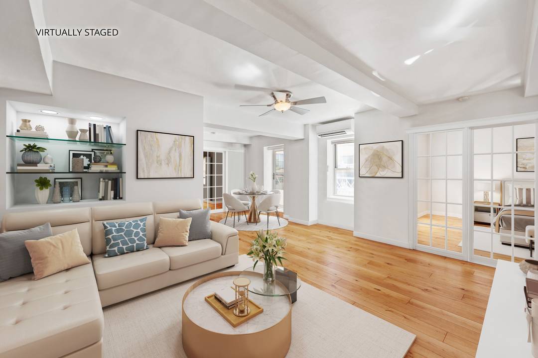 Brooklyn Heights Charm with Unique Outdoor Space