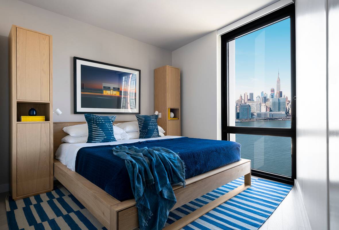 Gorgeous Two Bedroom Greenpoint Oceanfront PENTHOUSE!