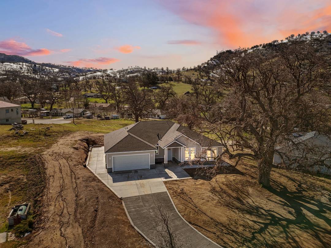 28701 Delaware Dr Tehachapi CA 93561