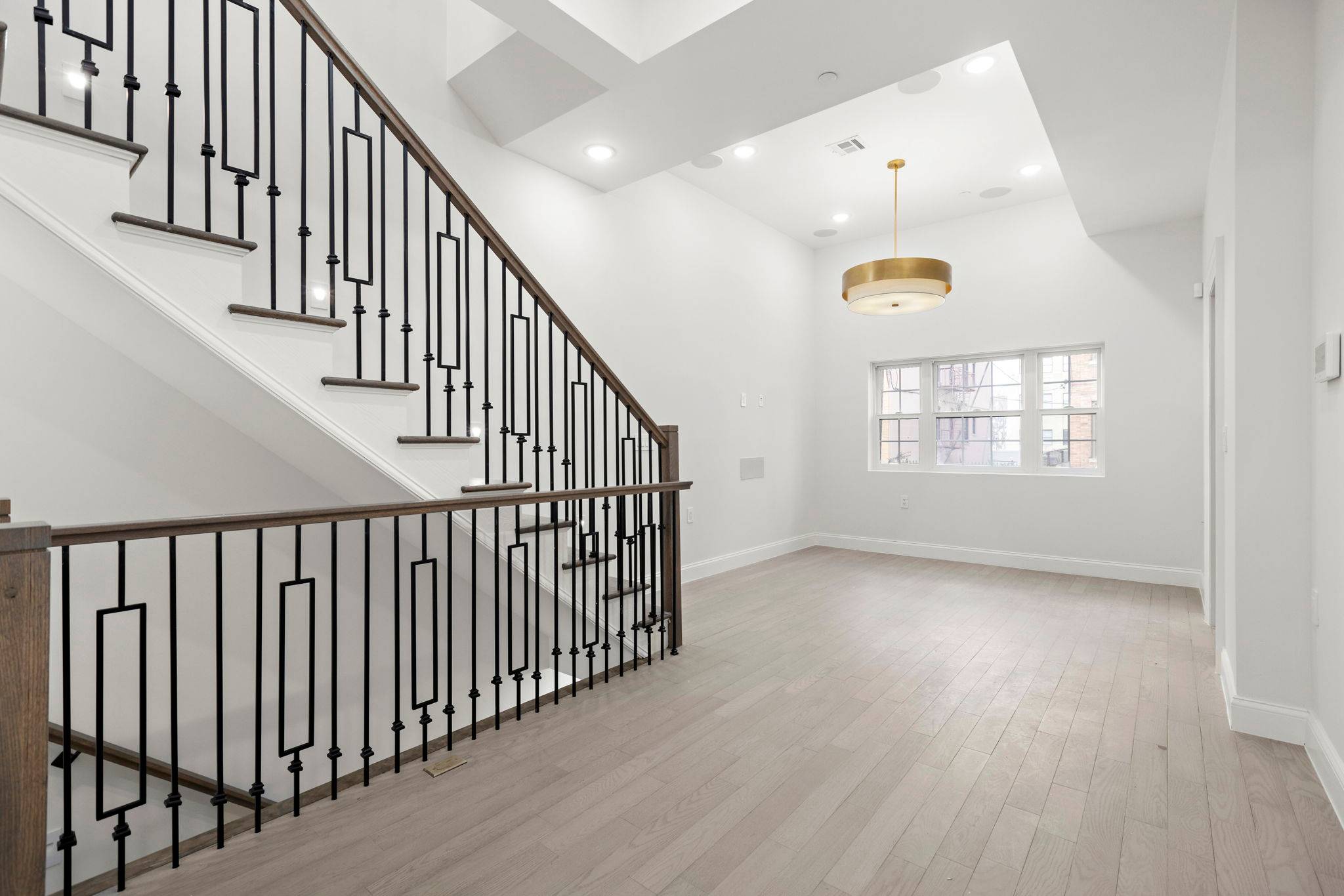 Luxury Condo with Private Parking in Boutique Clifton Place – Historic Elegance Meets Modern Sophistication in Jersey City!