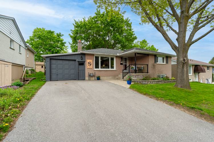 Meticulously Upgraded Home In Barrie's Desirable East-End
