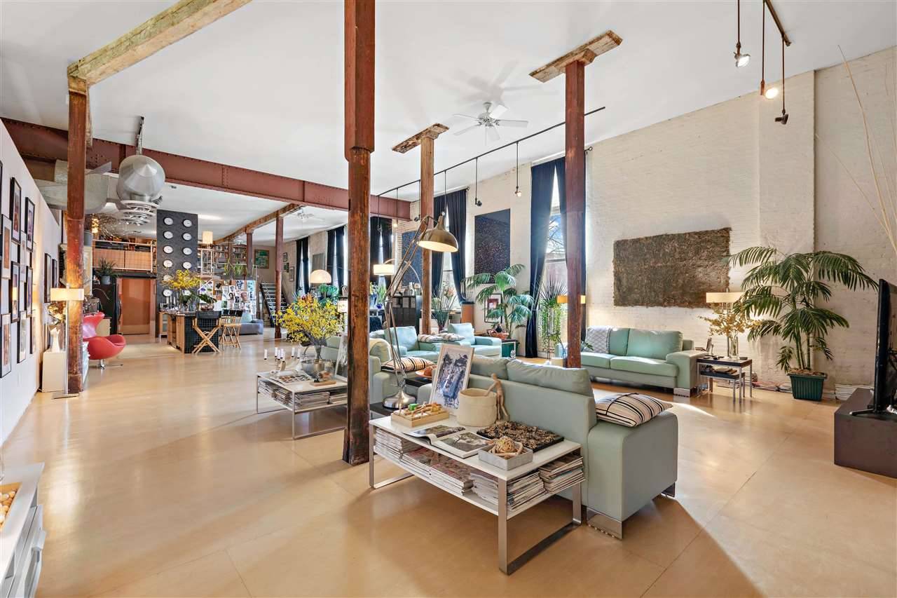 Architectural Condominium Masterpiece
