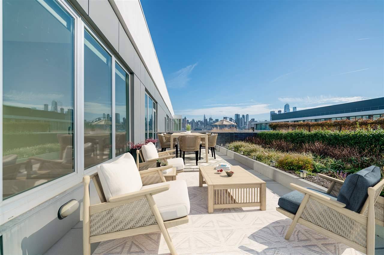 NO FEE + 1 MONTH FREE 2 Bedroom | 2 Bathroom