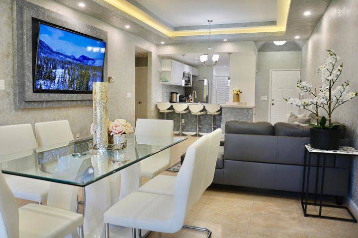 NEWLY RENOVATED FIRST FLOOR CONDO WITH LAKE AND GOLF COURSE VIEW | 2 BEDS | 2 BATHS | BOCA RATON