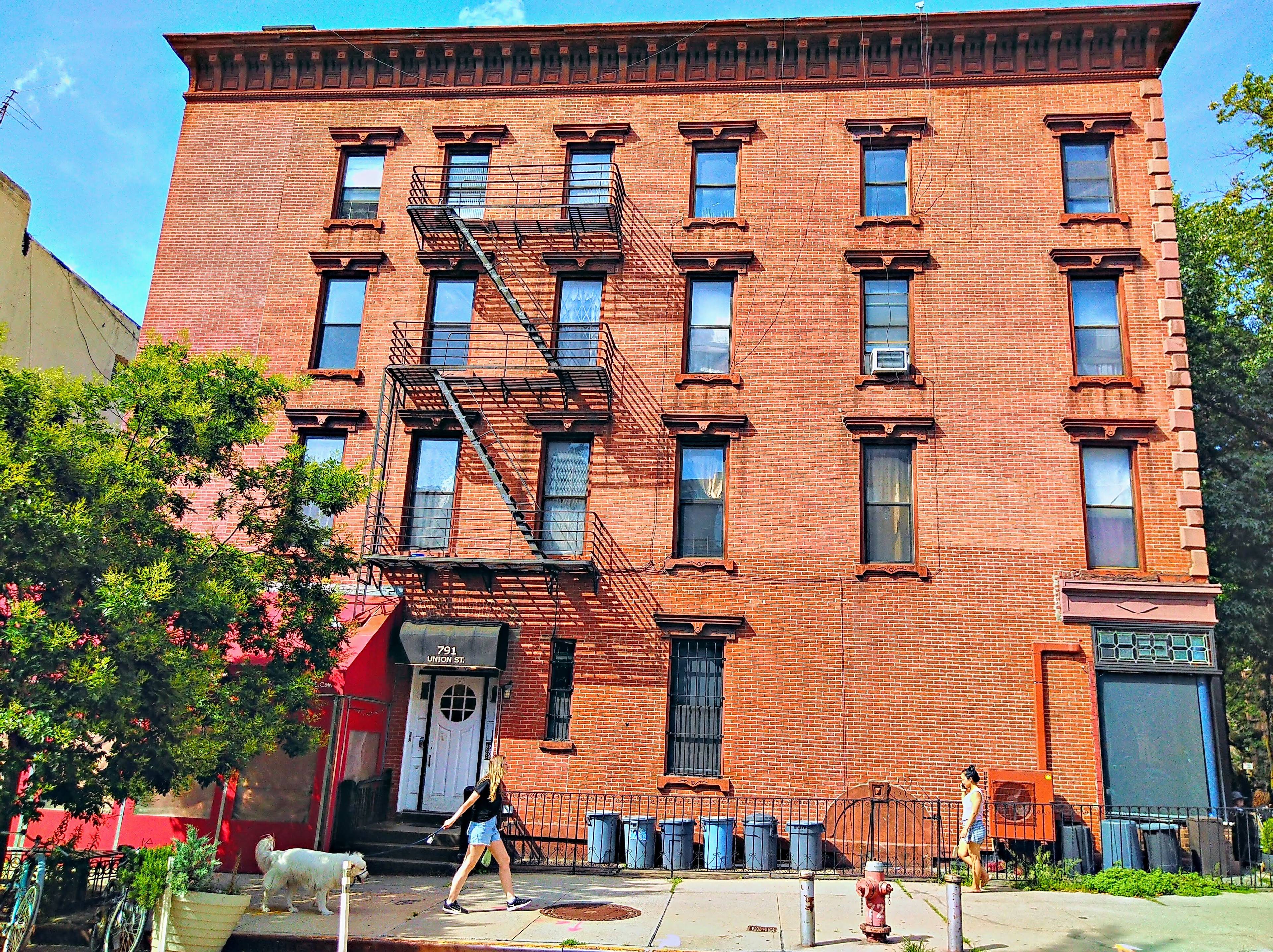 Bright Park Slope Jr. 1 Bedroom Union and 6th