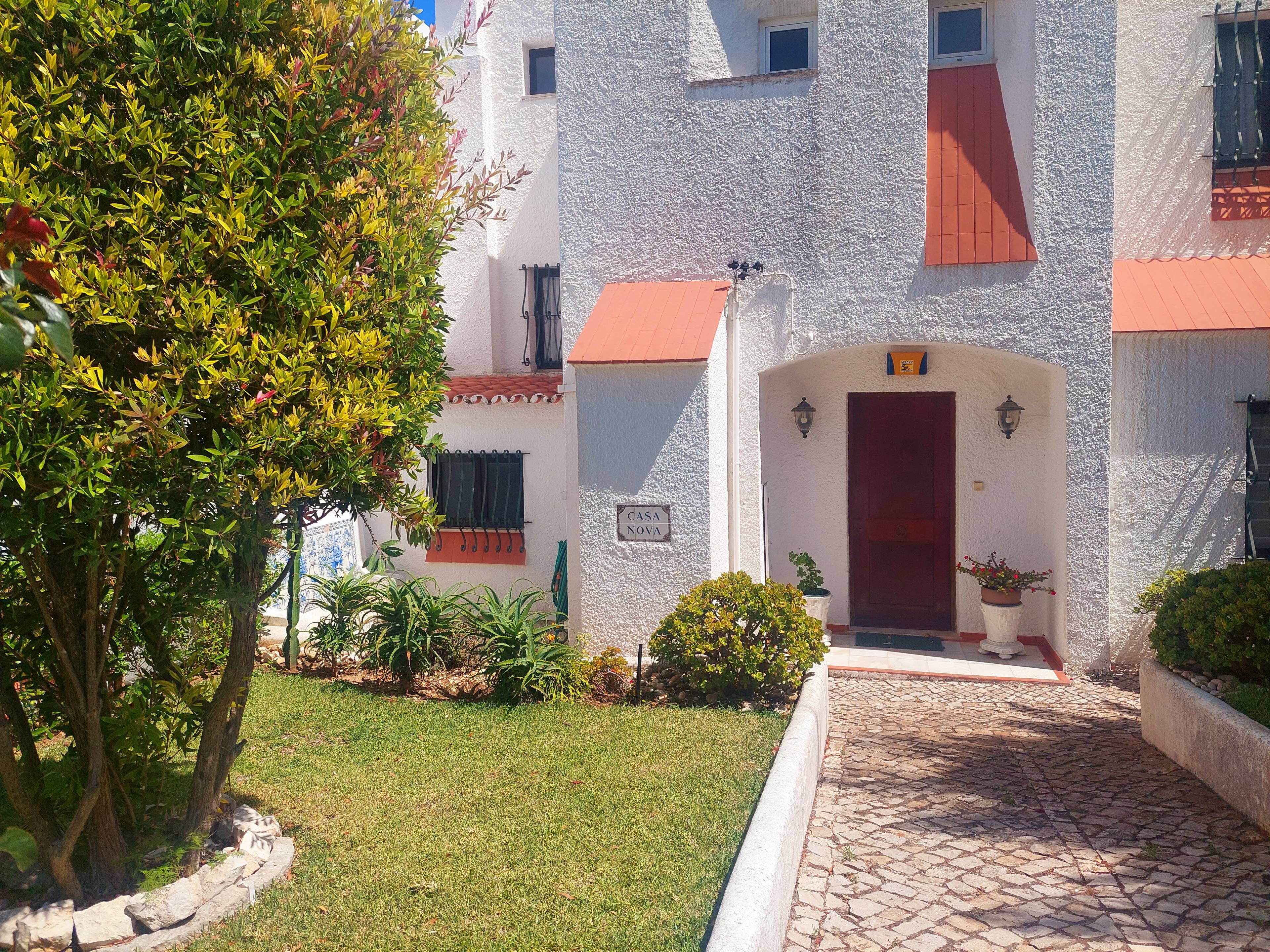 TOWNHOUSE 5+1  bedrooms  |  Rooftop and Garden 50 MTS TO THE BEACH