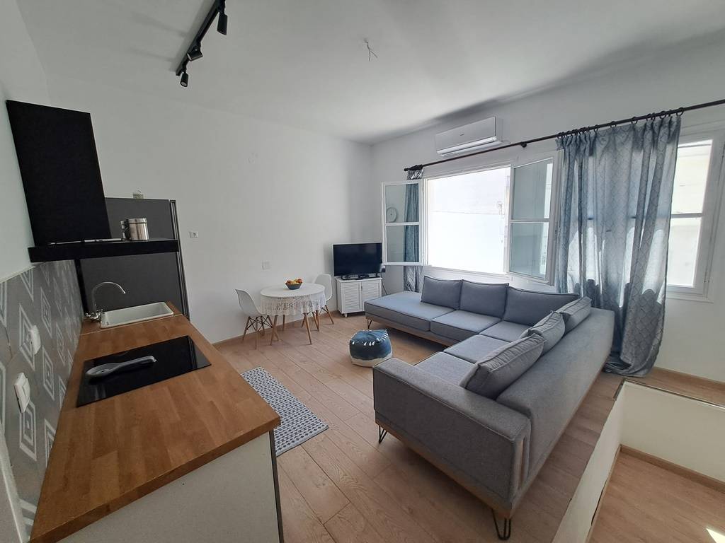 Historic Gem with Garden in the Heart of Ermoupolis