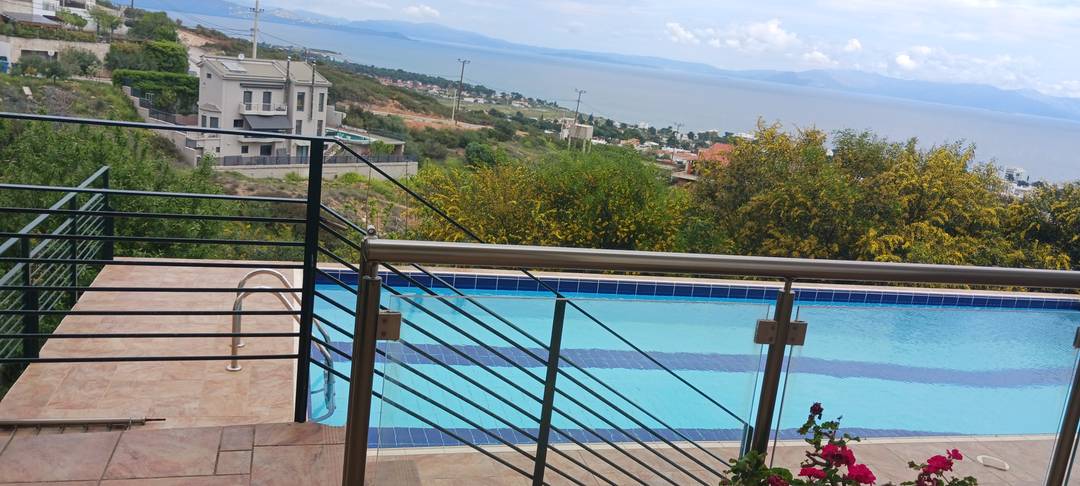 A unique detached house of 600 sq.m. /Nea Makri, Greece