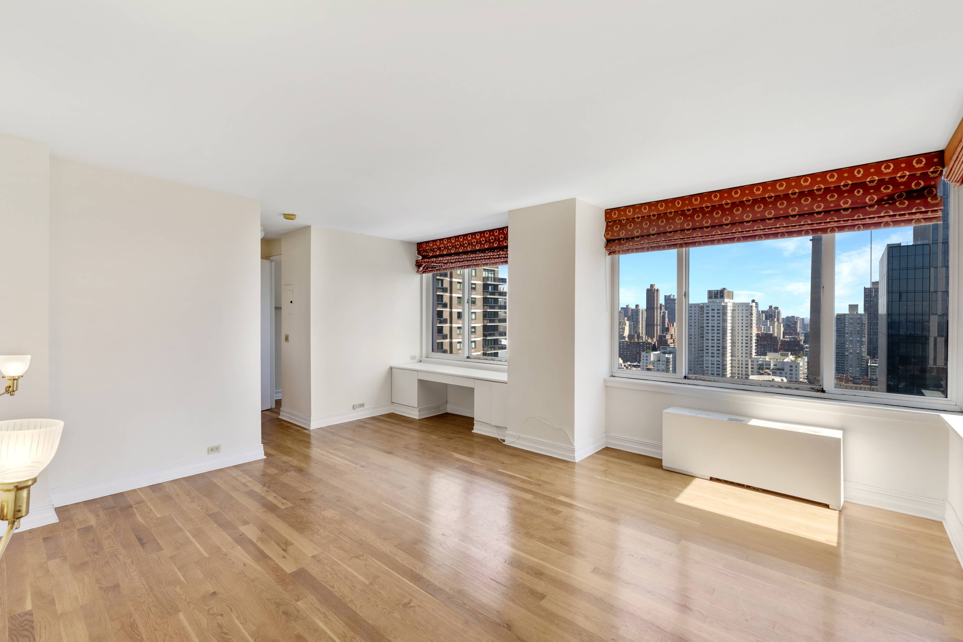 Spacious and Bright 3 Bed 3 Bath with amazing views