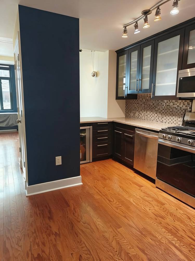 Large Studio in Paulus Hook