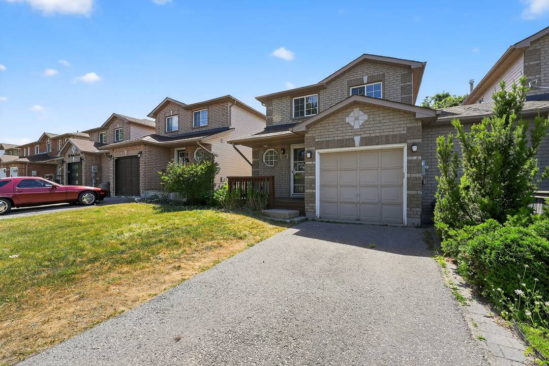 Excellent Family Home in South Painswick Community