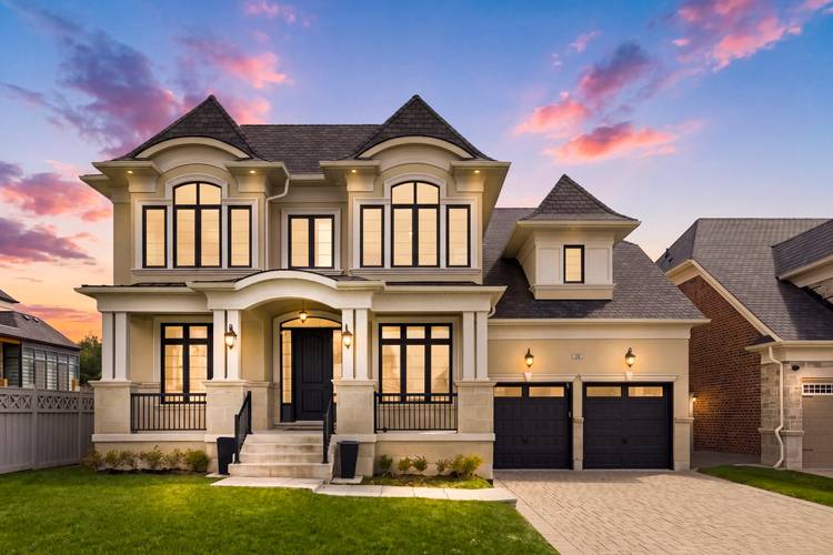 Executive Residence in Prestigious Copperwood Estates