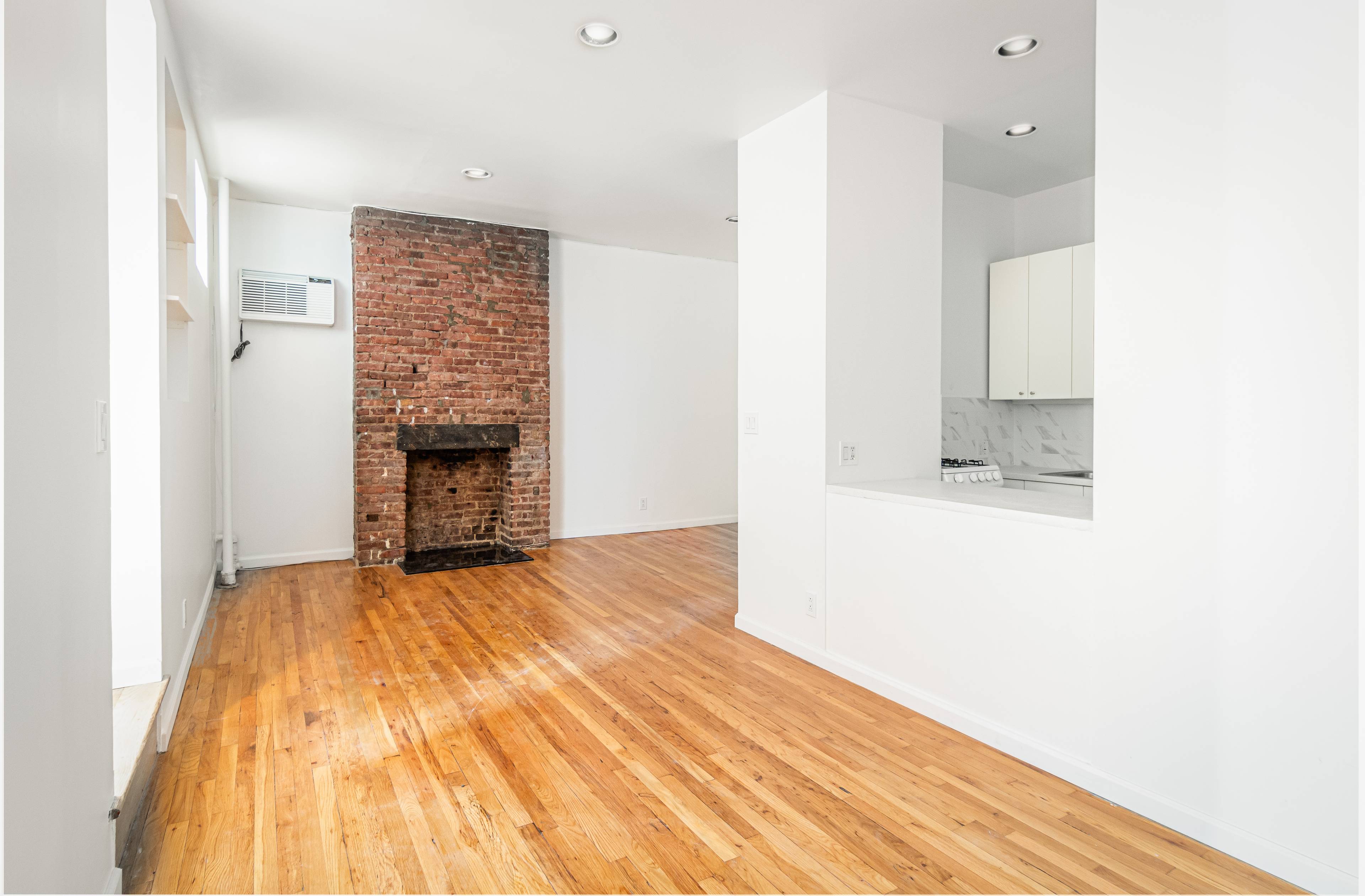 Great location in Chelsea neighborhood!