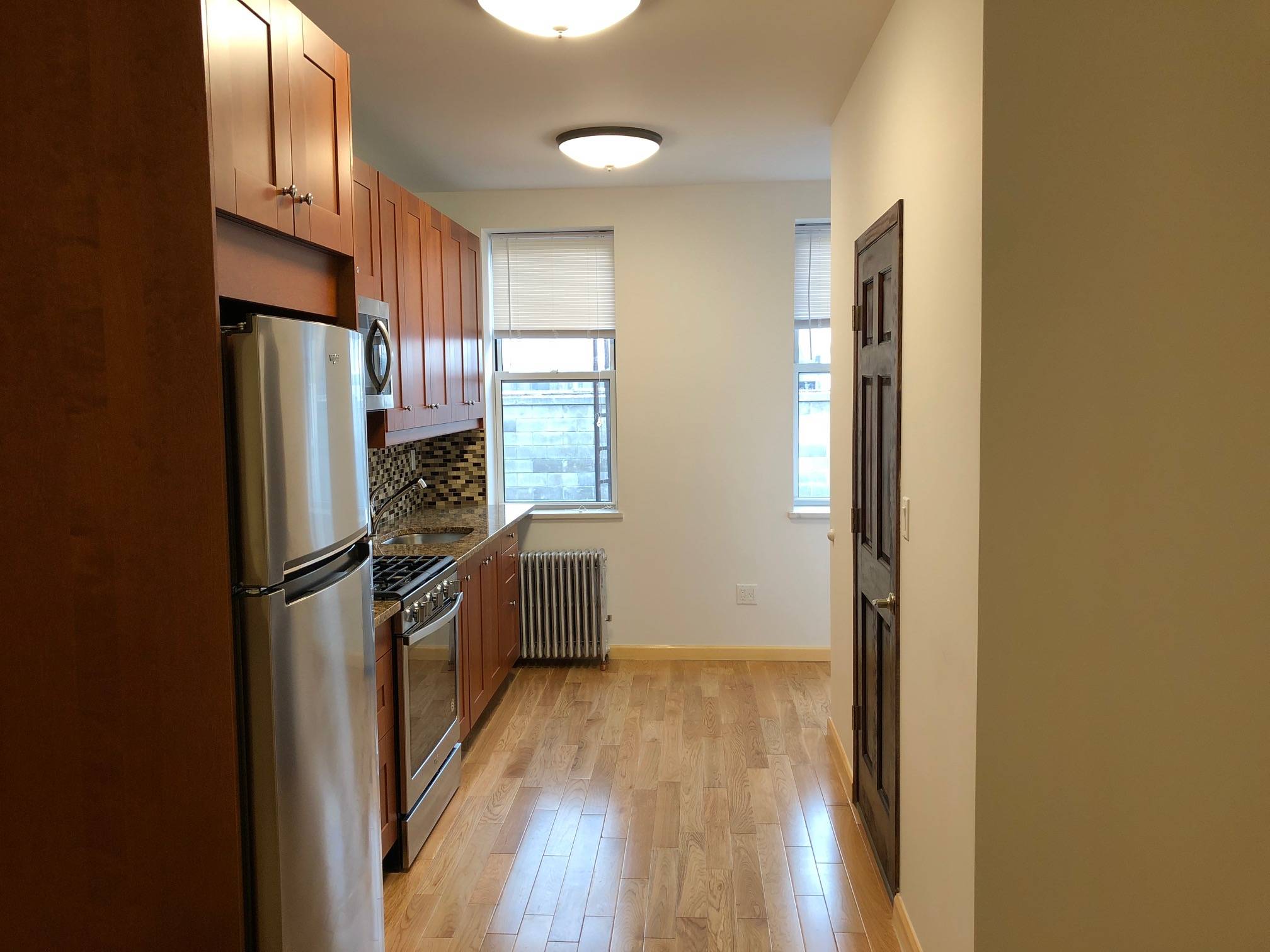 Stunning 1 Bedroom Apartment on Trendy Franklin Street, Greenpoint Waterfront!!