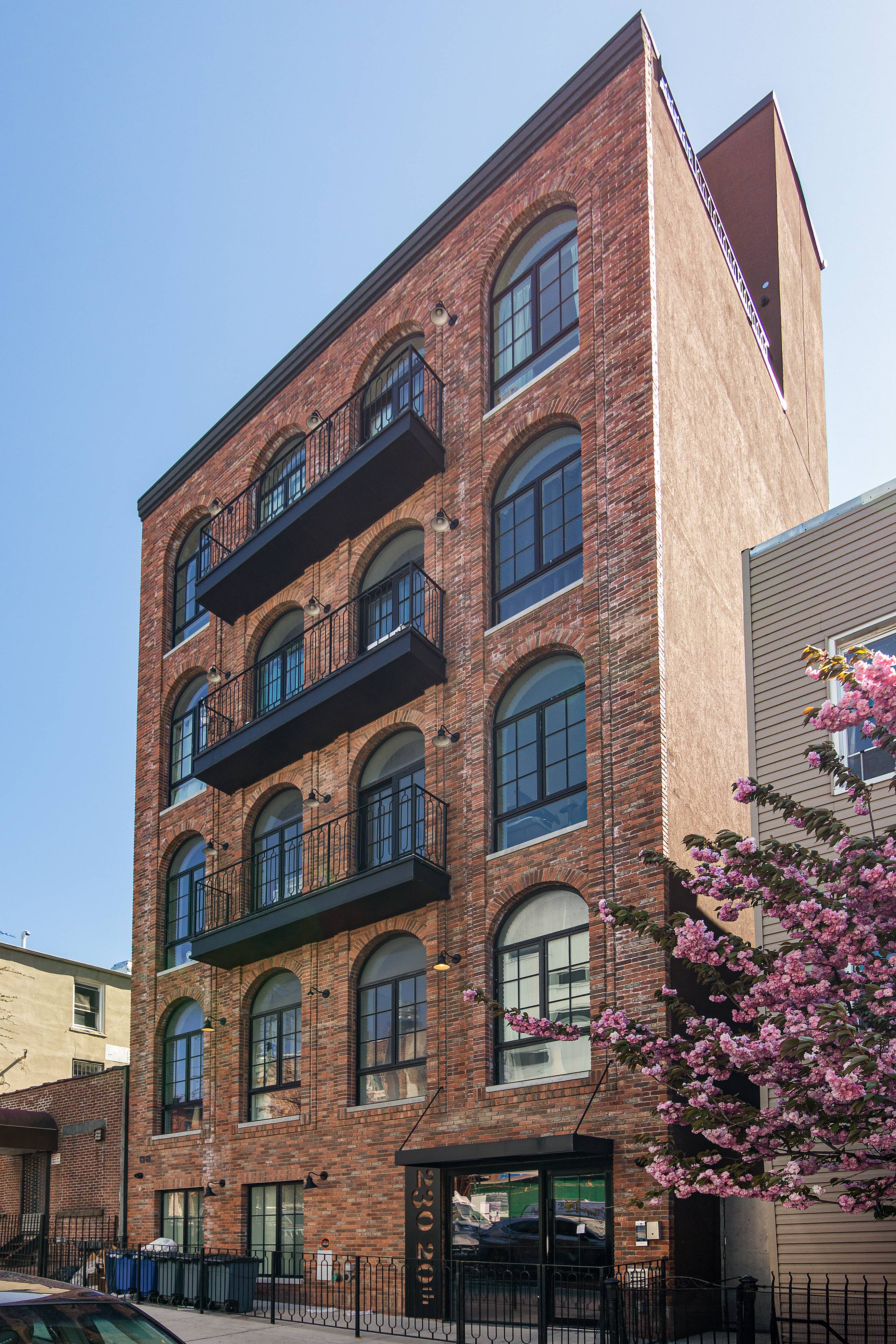 230 20th St #3B