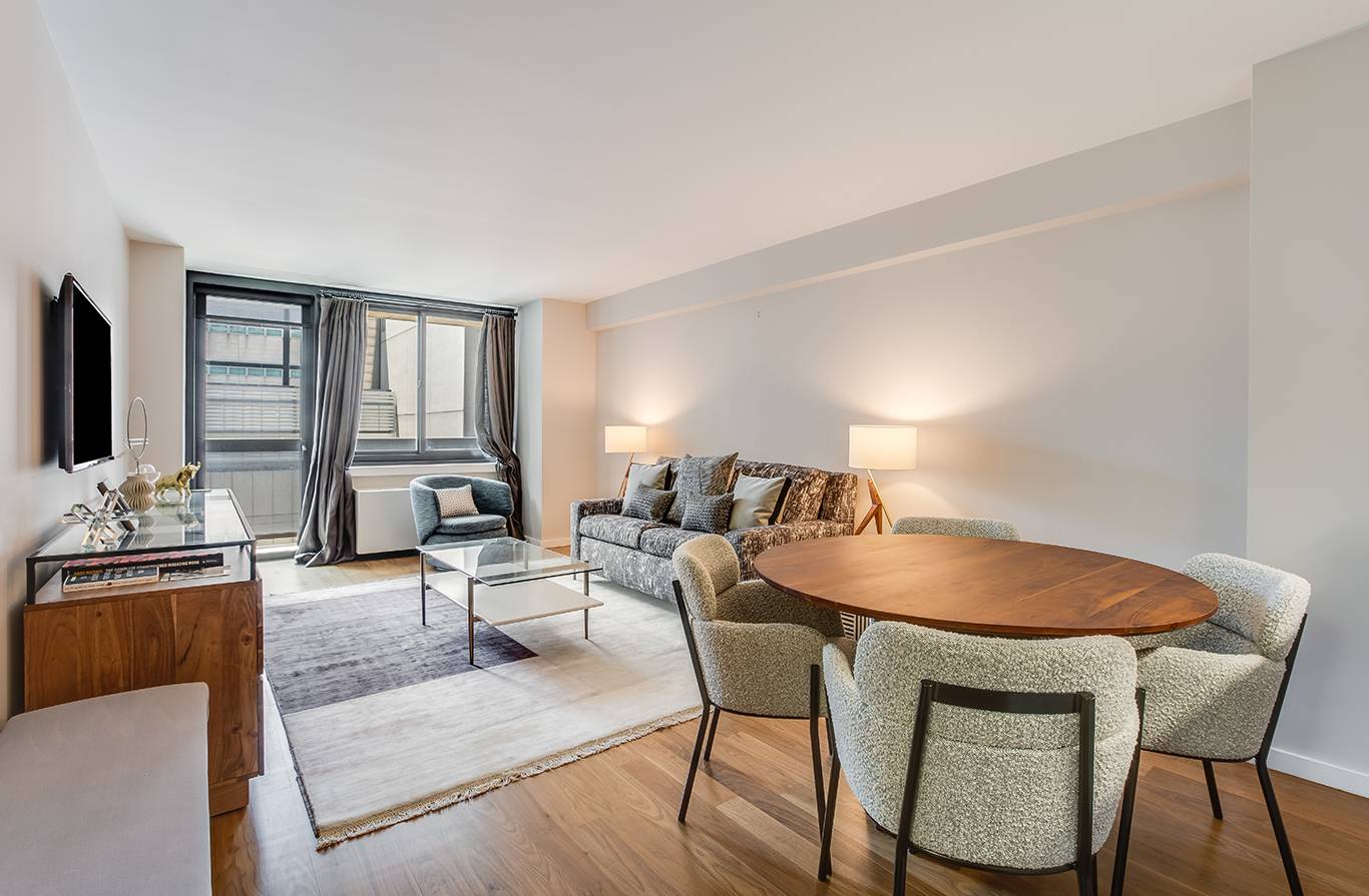 Luminous One Bedroom Condo