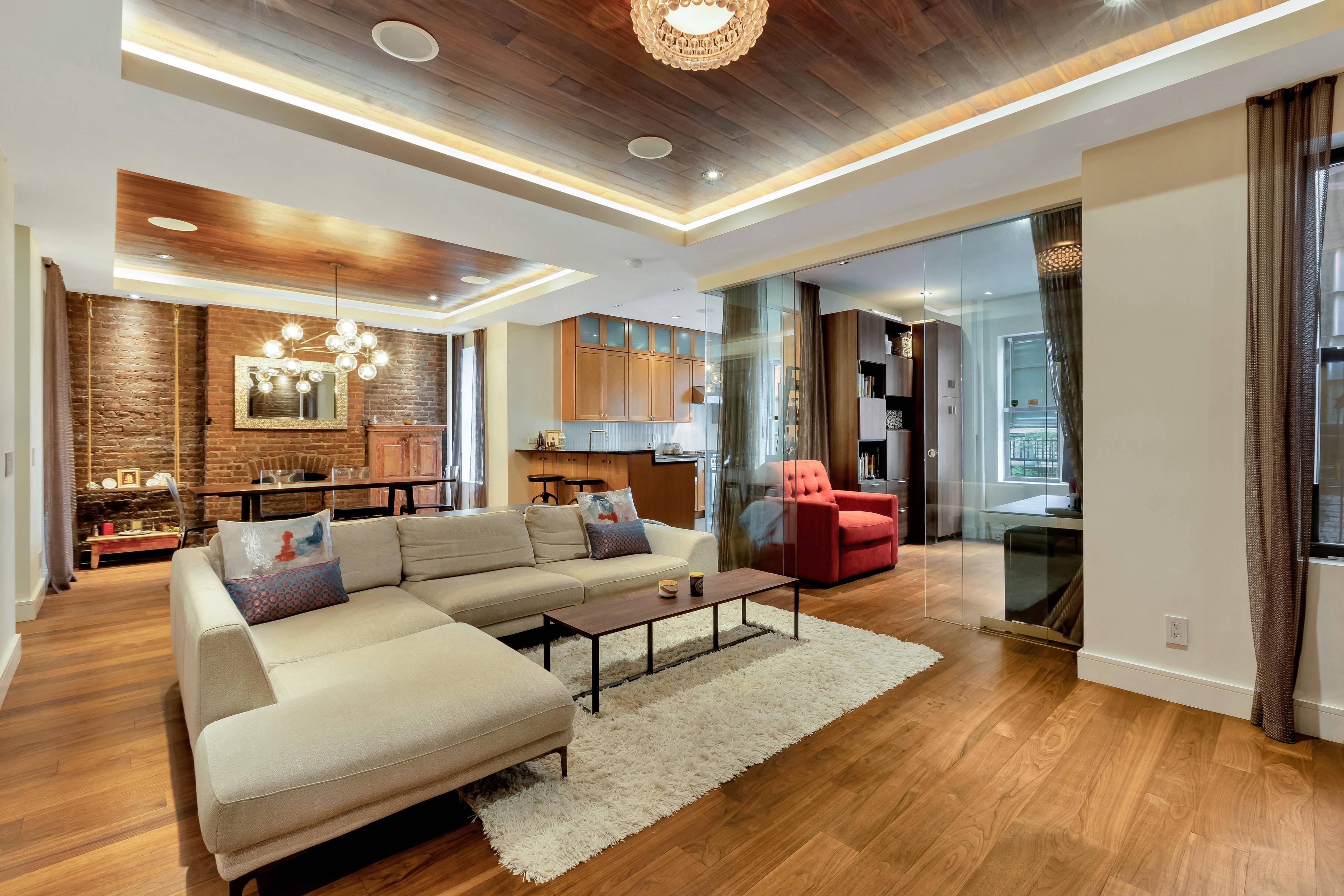 $1.35M CHELSEA GEM 3 BEDROOM 2 BATHROOM