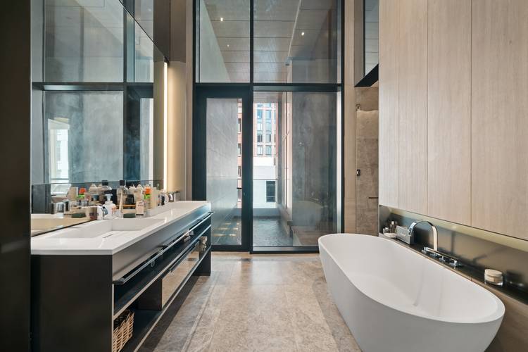 Living Harmoniously on the High Line