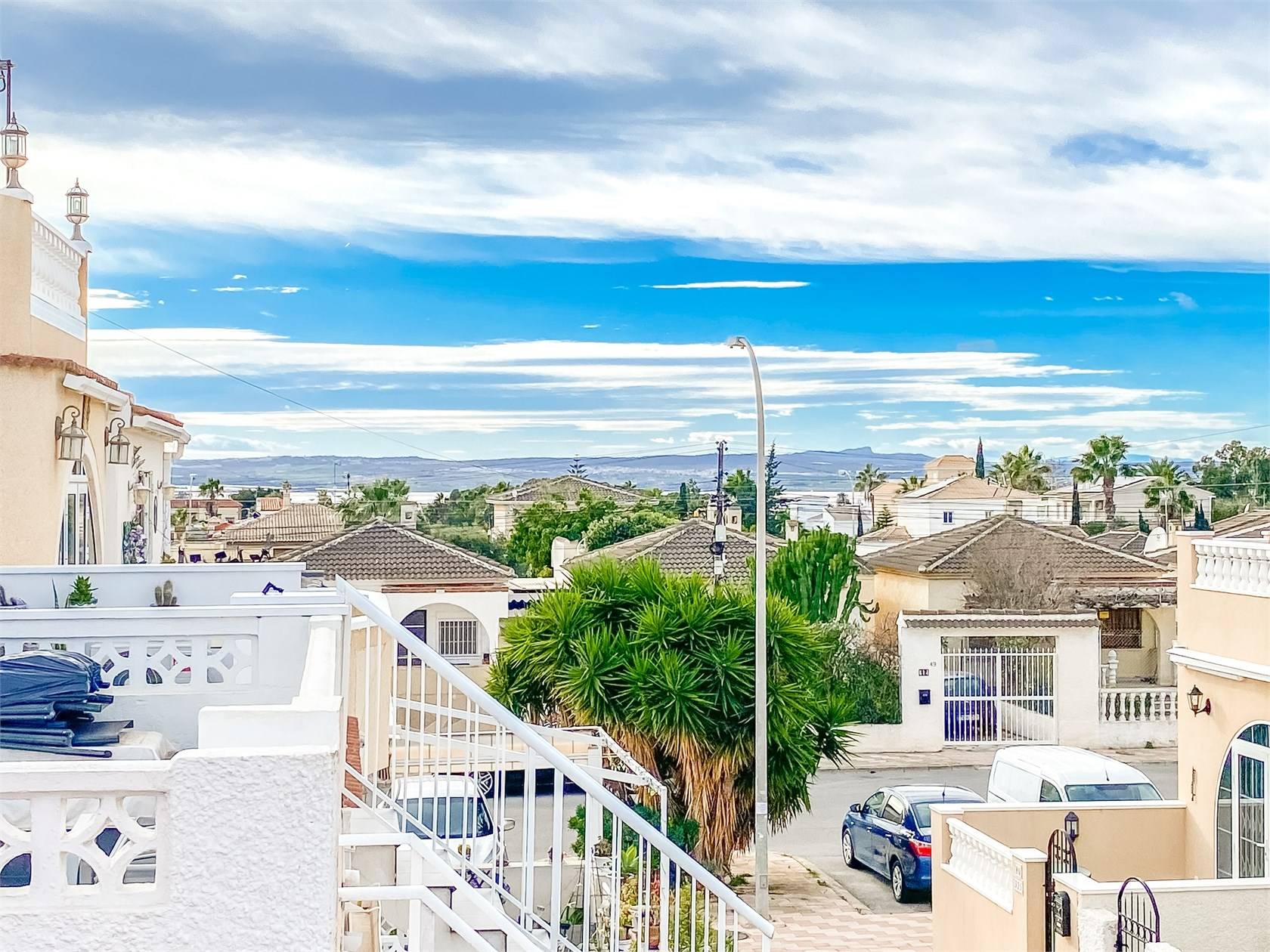 Fully renovated bright townhouse on the outskirts of Torrevieja