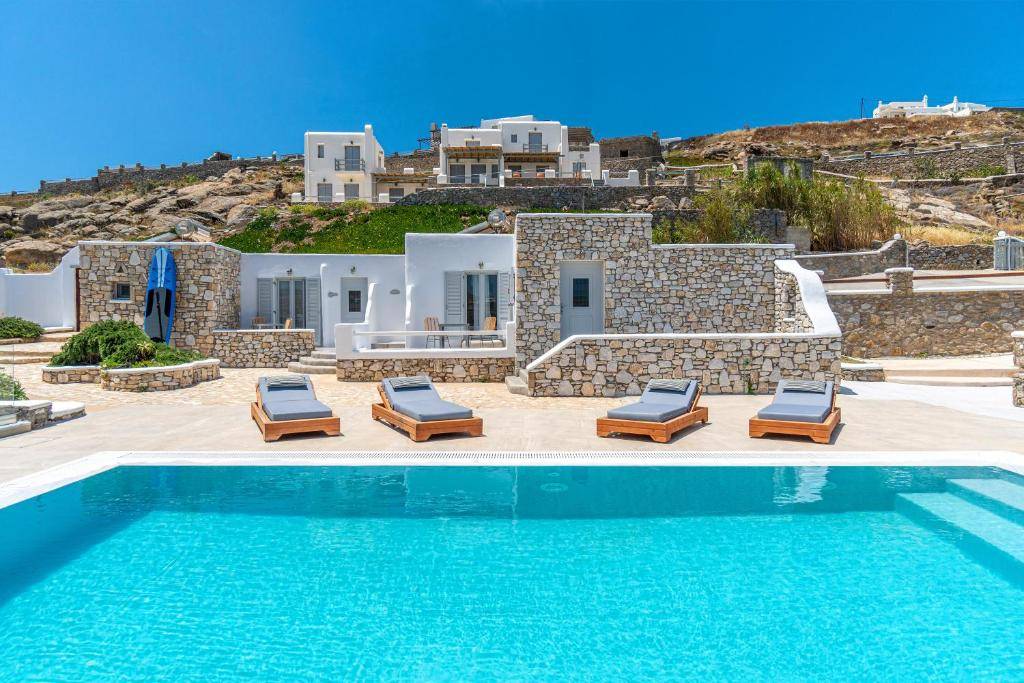 Mykonos Dream Property: Stunning Villa Plus 3 Independent Suites