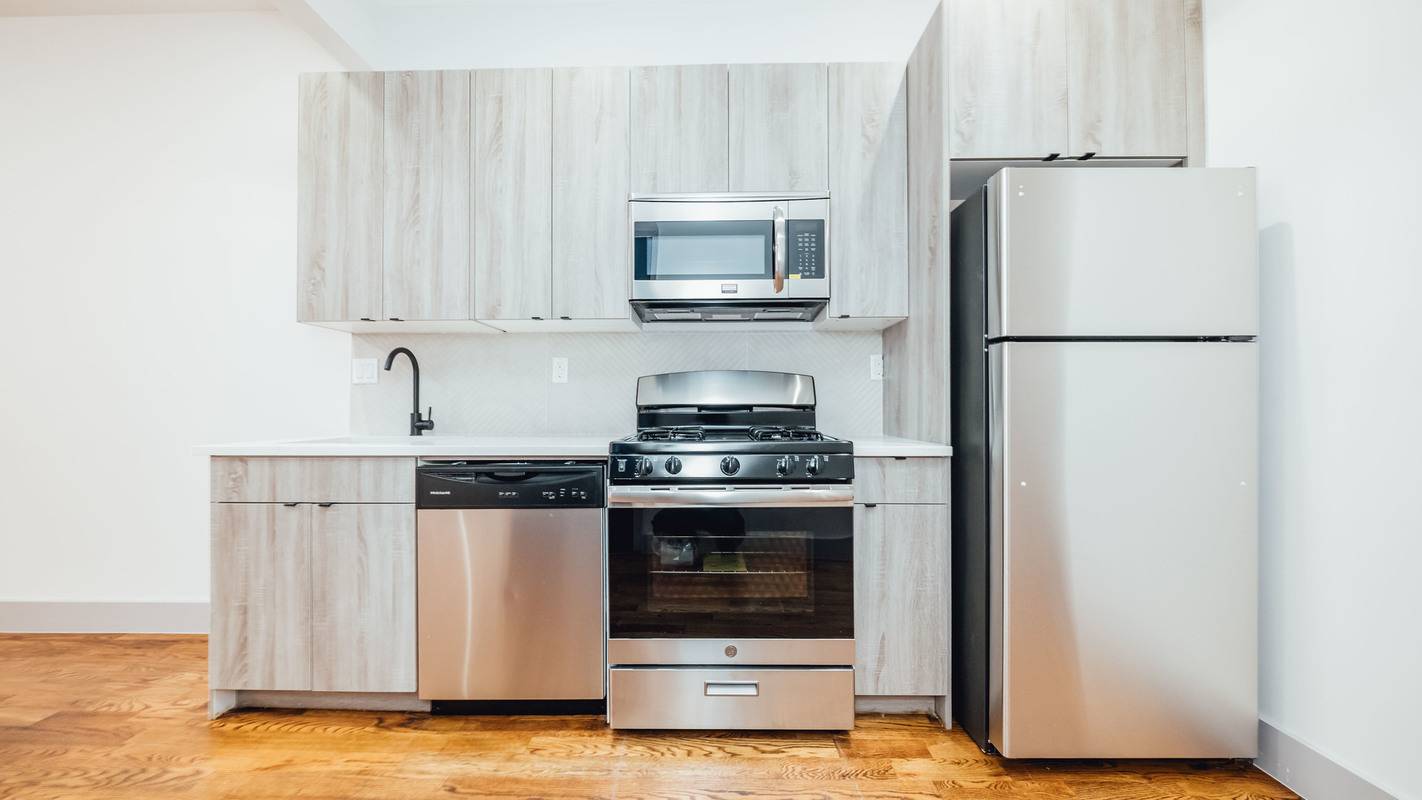Sunny Newly Renovated Three Bed with High Ceilings!