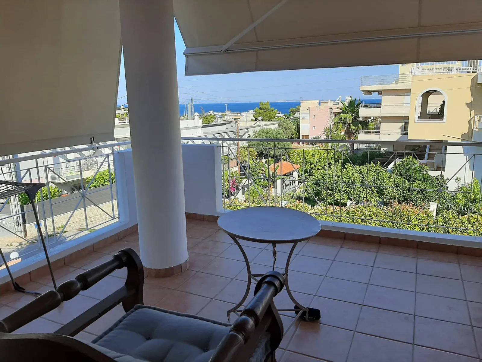 Maisonette ( huge triplex house) for sale - Saronida, Saronida Center - beach