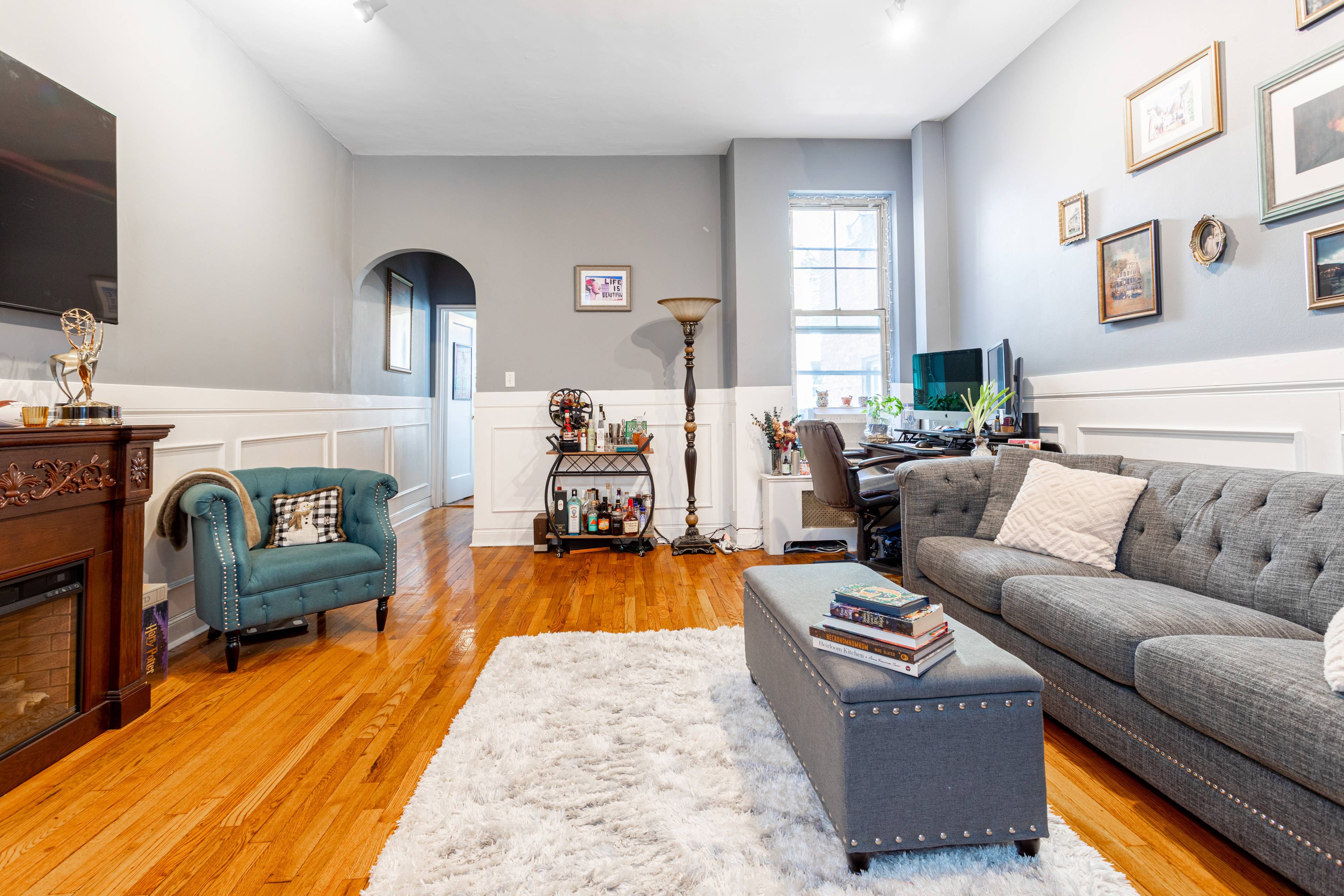 Step into a Classic Upper East Side Dream — A True New York One-Bedroom