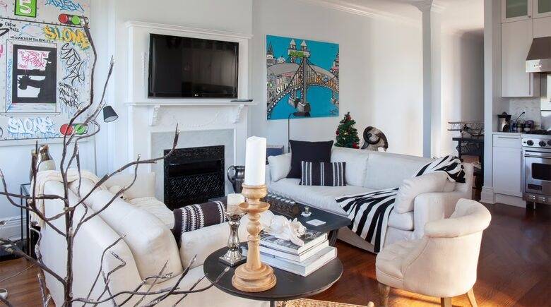 3 Bedroom plus Home Office in a Beautifull Brownstone