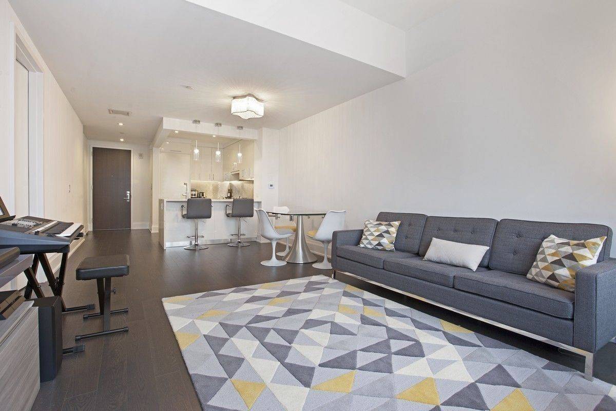 South Facing 1 Bedroom 1.5 Bathrooms at the Luxurious One Riverside Park