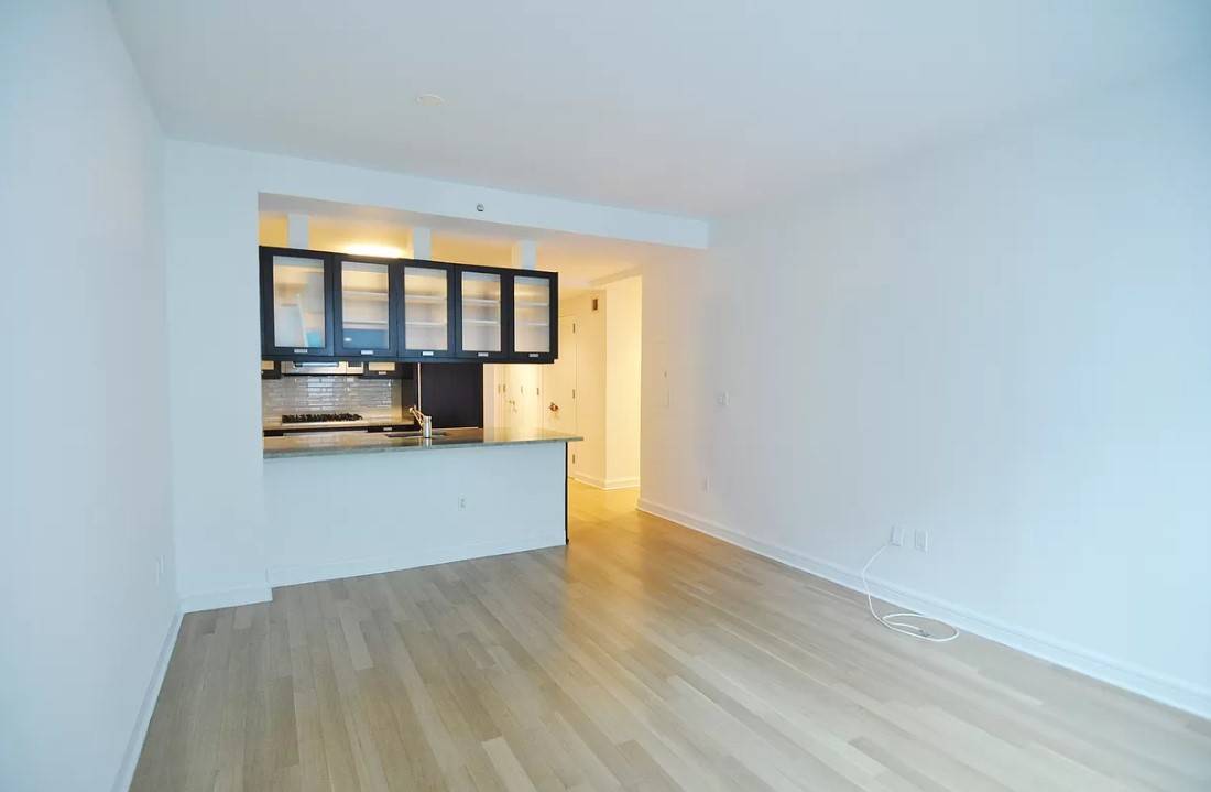 JUST LISTED! 1 Bedroom + Den with 2 Full Bathrooms for Rent!