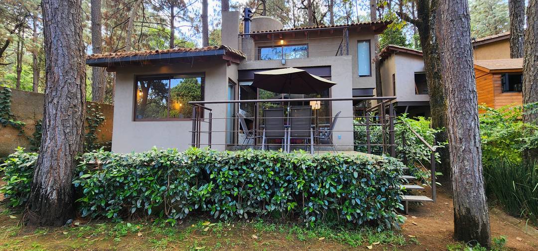 HOUSE FOR SALE NEAR AVANDARO