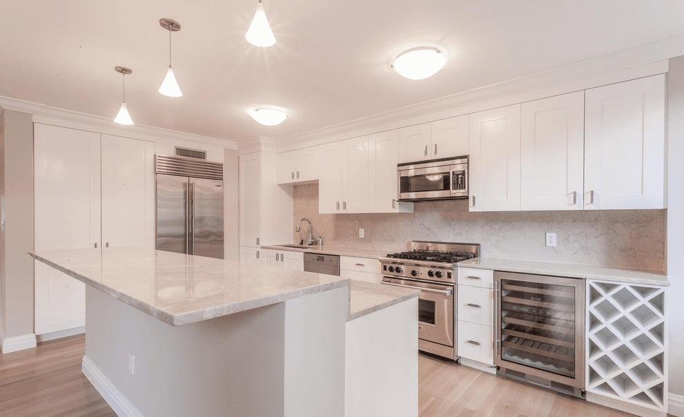 Massive 3beds/3baths with 2,153 sqft and tons of amenities! Must See.