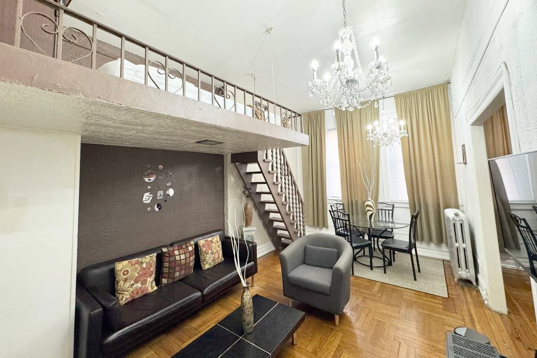 One-Bedroom Apartment with Two Additional Sleeping Lofts