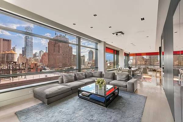 OFFERED FURNISHED OR UNFURNISHED. 2,706sqft, 3 bed, 3.5 bath Loft on Mercer St.