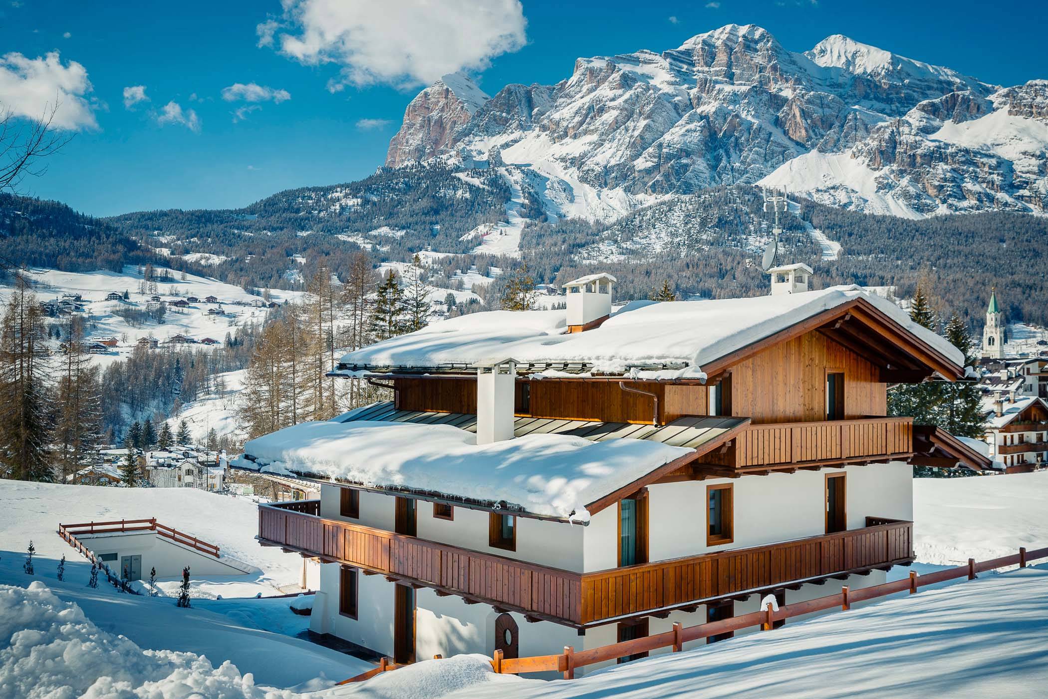 Luxury Chalet 02