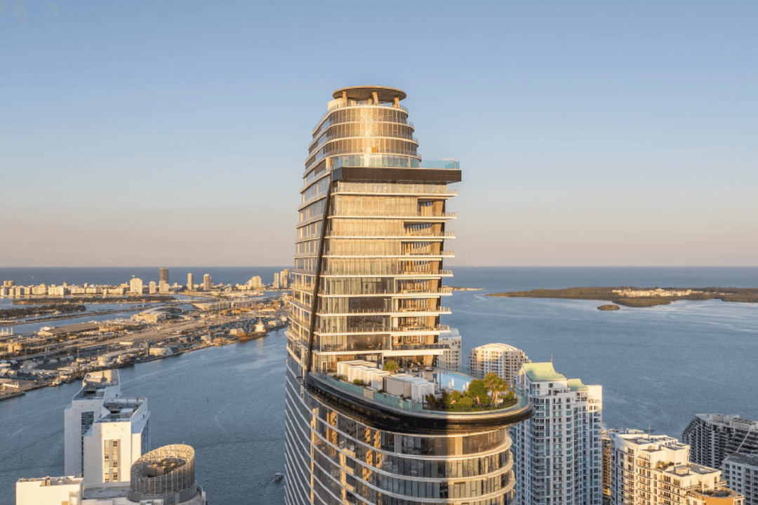 Skyline Elegance Meets Iconic Design at Aston Martin Residences