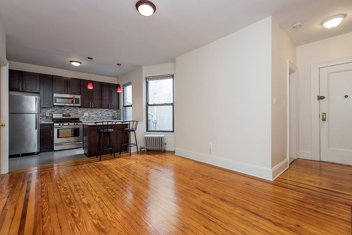 Astoria/LIC: NO FEE! Top Floor Gut Renovated 2 Bedroom w/ Dishwasher