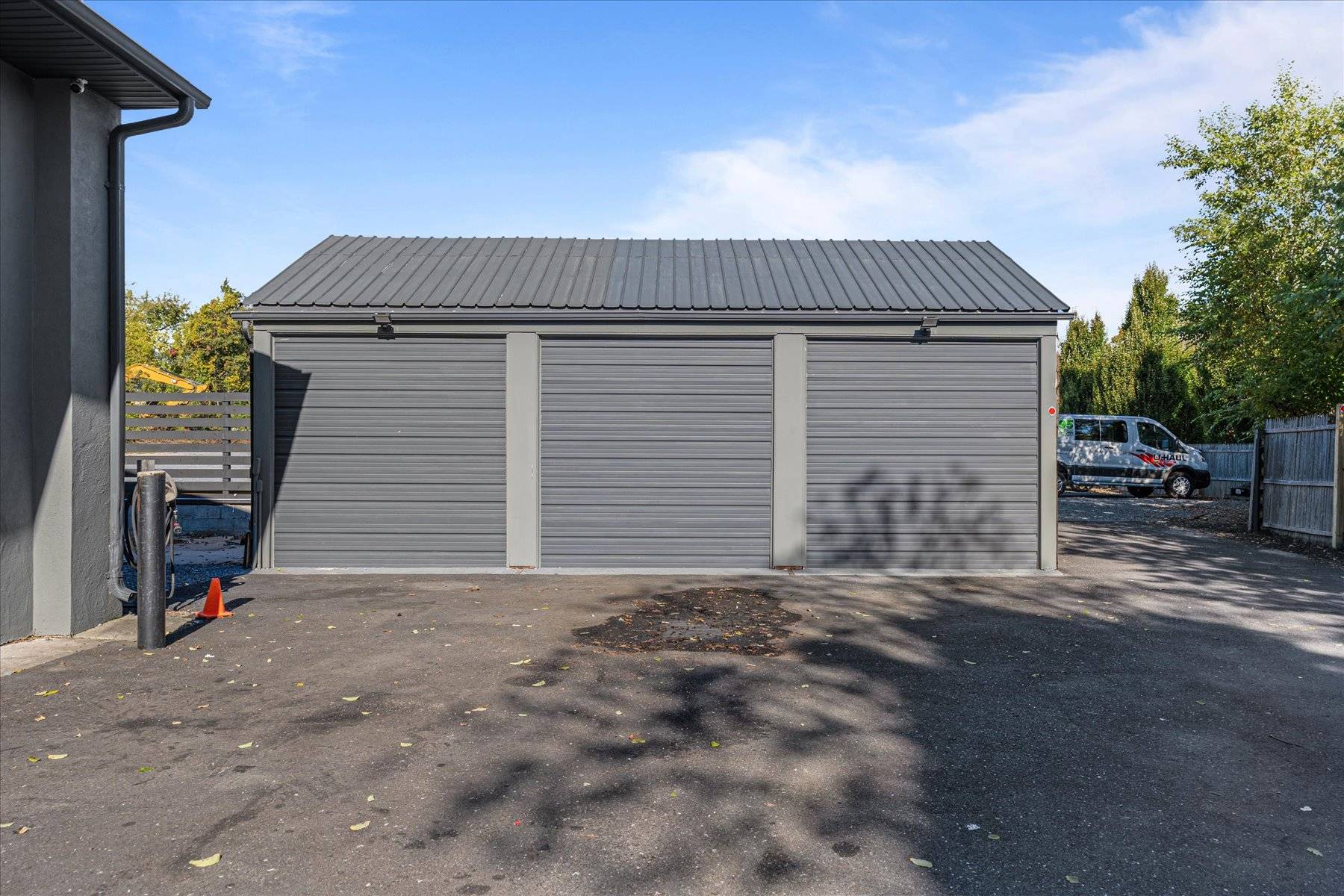 Storage Garage - UNIT 3