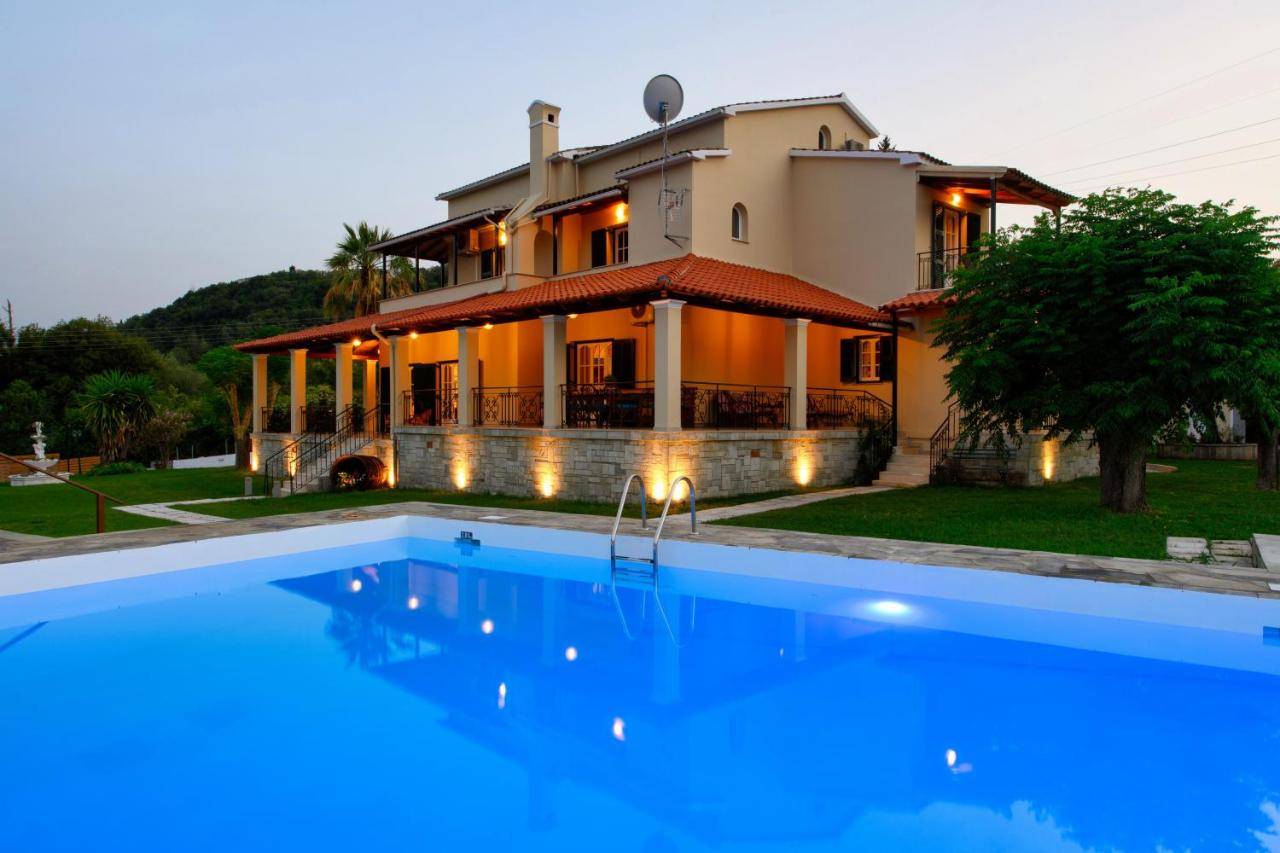 Luxurious Villa Oasis in Corfu: Spacious Retreat with Stunning Gardens and Pool