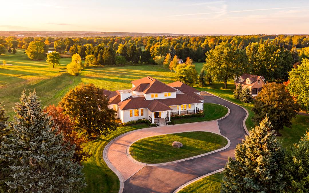 Luxury Estate Set on Over 2 Acres In King