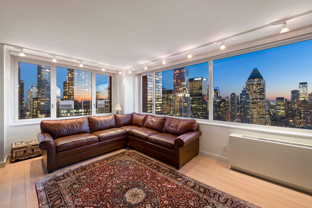 Pristine High Floor Corner 3-Bed Condo on Billionaires Row