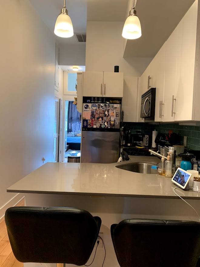 GREAT Hoboken Location 2BR EASY WALK TO PATH!! ONLY $3100!!!