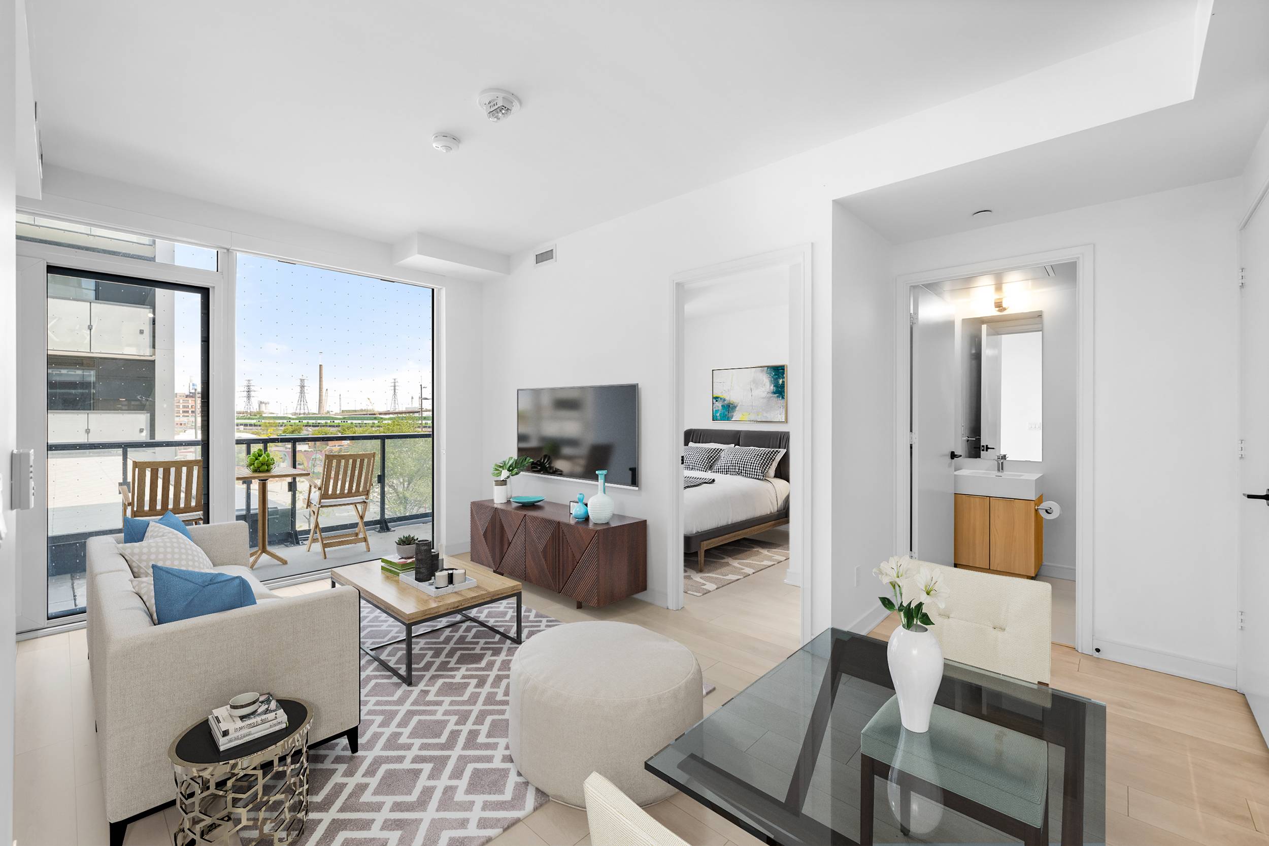 Bright 2 Bdrm, 2 Bath In The Amazing Neighbourhood Of The Canary District