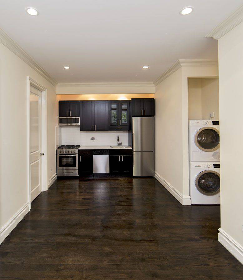Great share, 4 Beds/2 Full Baths, Prime East Village. No Broker Fee!