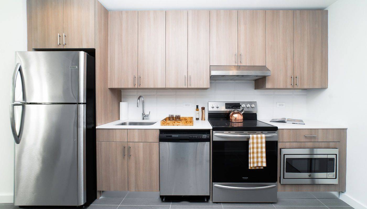 High Floor Ample Size Studio--South Facing--Sun Drenched--Luxury Building