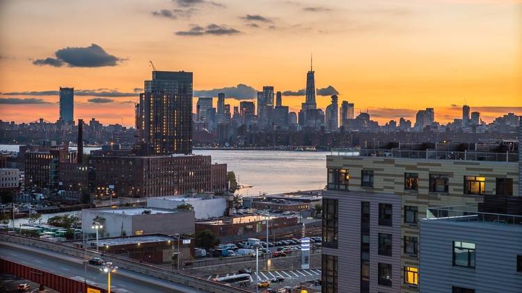 Bright Studio--Private Balcony--Walk-In Closet--No Fee